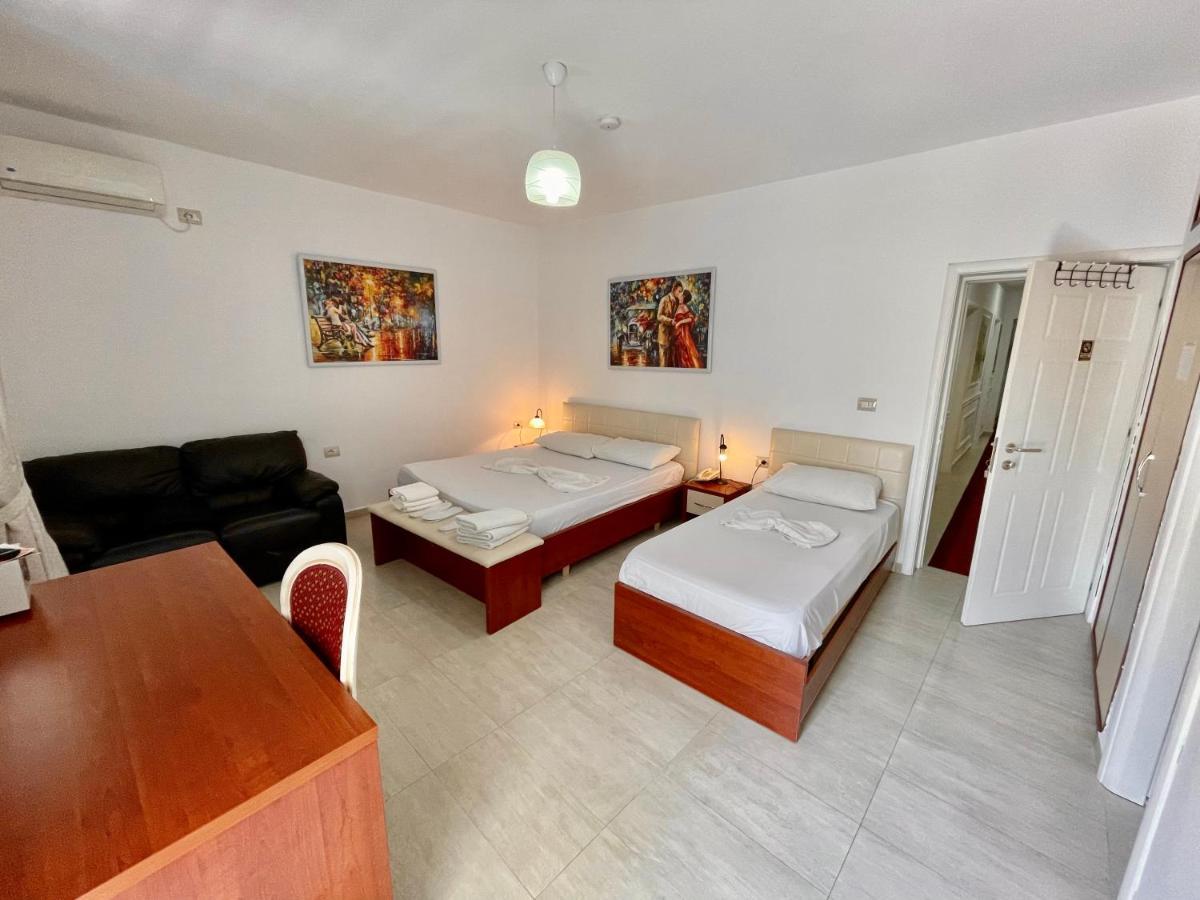 טיראנה Vila Ada Hotel מראה חיצוני תמונה