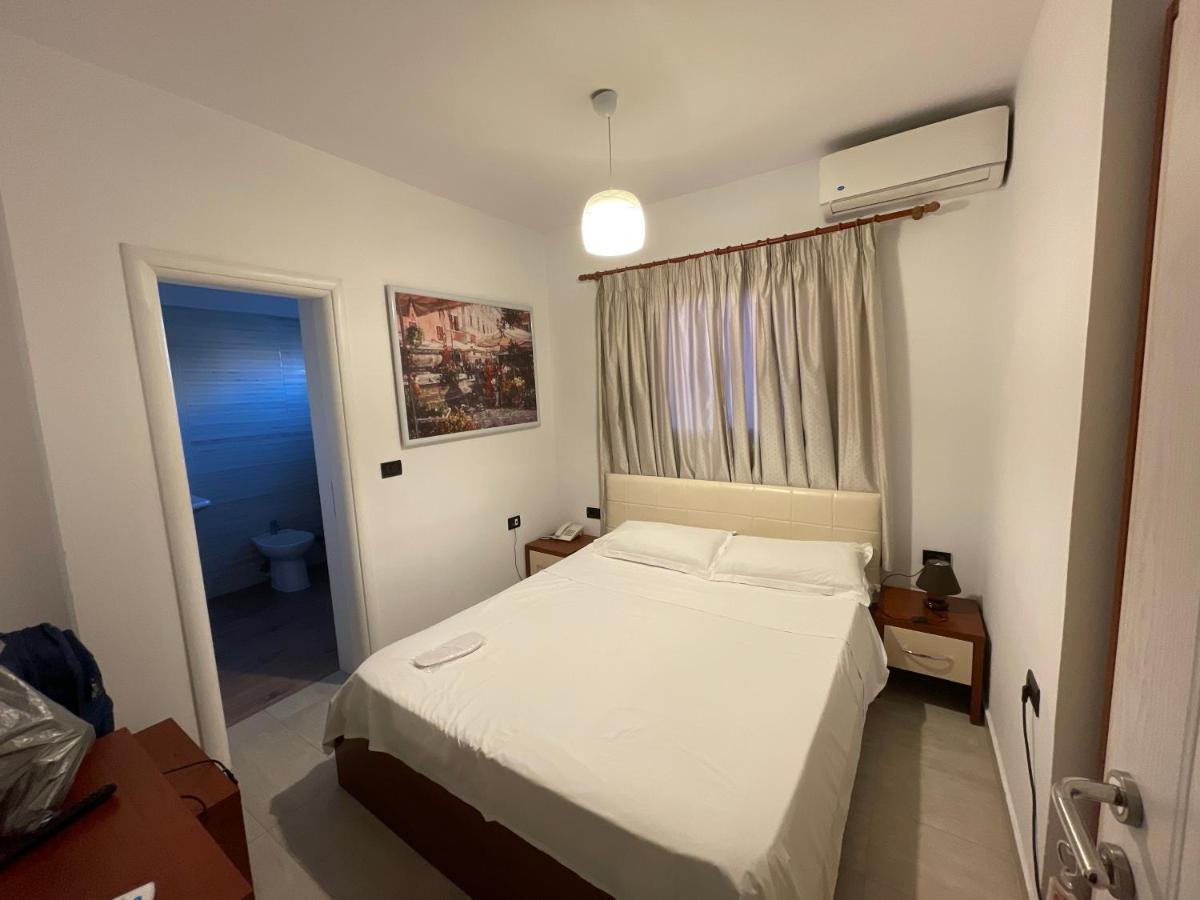 טיראנה Vila Ada Hotel חדר תמונה