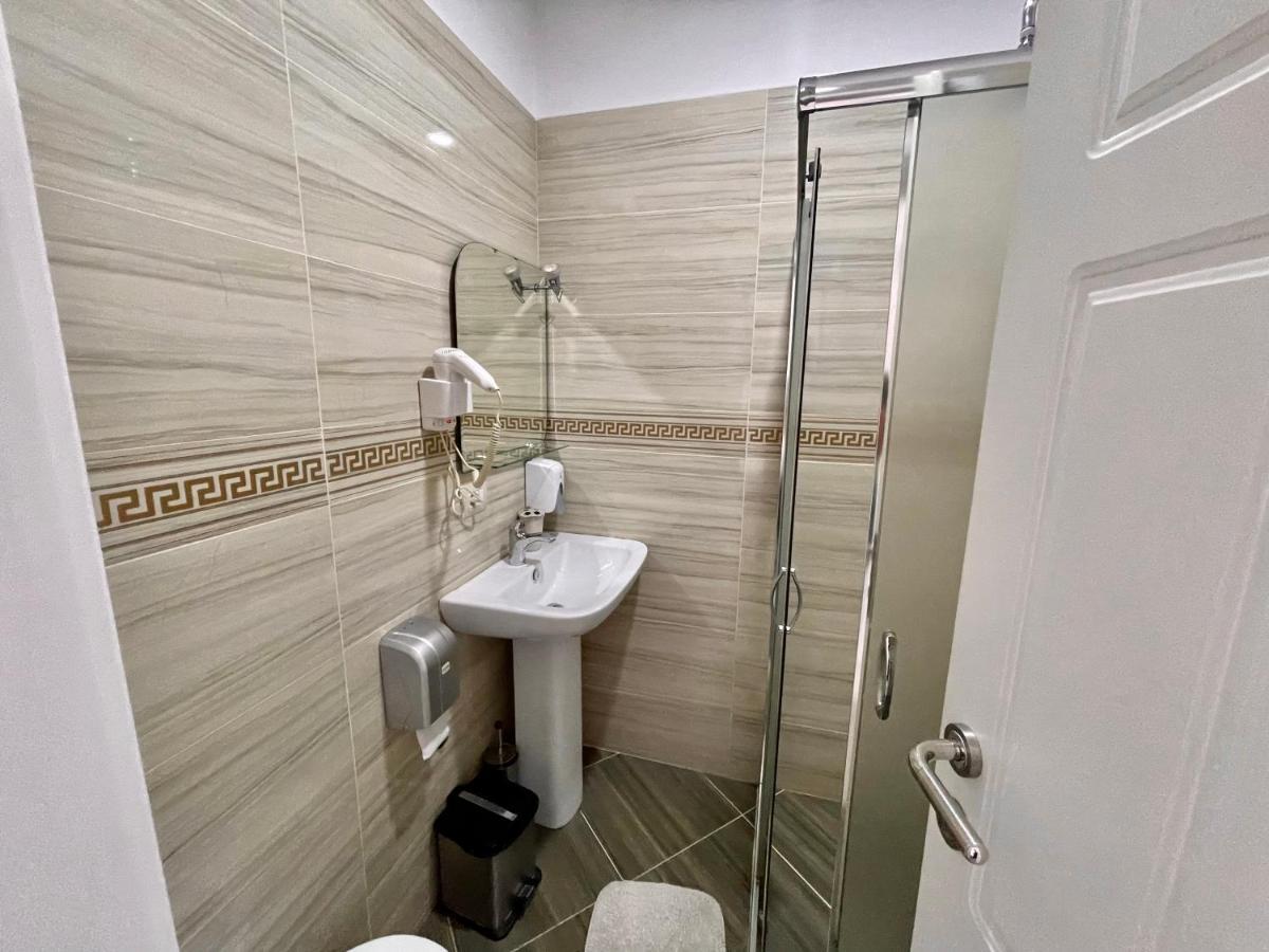 טיראנה Vila Ada Hotel מראה חיצוני תמונה