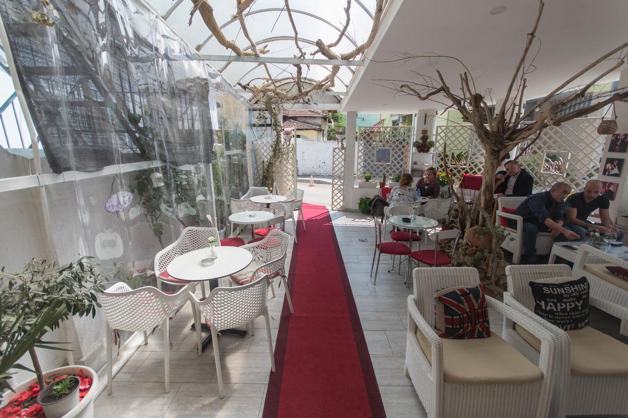 טיראנה Vila Ada Hotel מראה חיצוני תמונה