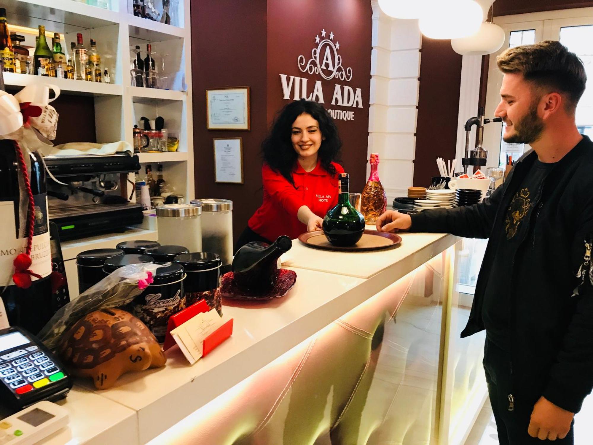 טיראנה Vila Ada Hotel מראה חיצוני תמונה